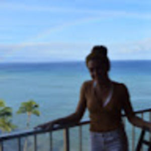 Meet your Posher, Mia